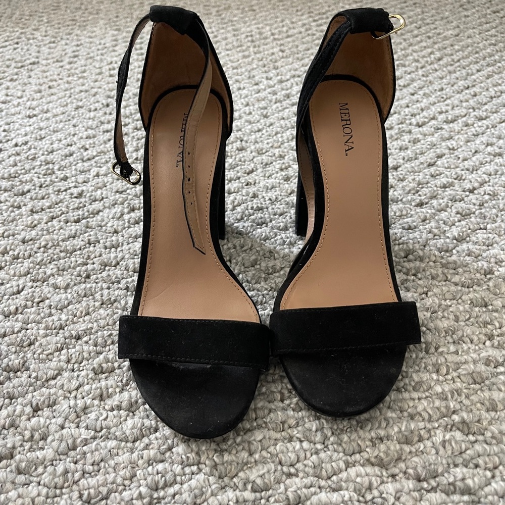 Black Women's Heeled Sandals